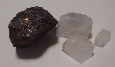 磁鉄鉱と方解石